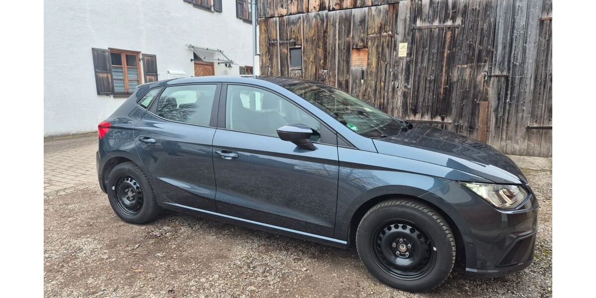 Seat Ibiza 99.000 km 8.600 &euro; Höhenkirchen-Siegertsbrunn 85635