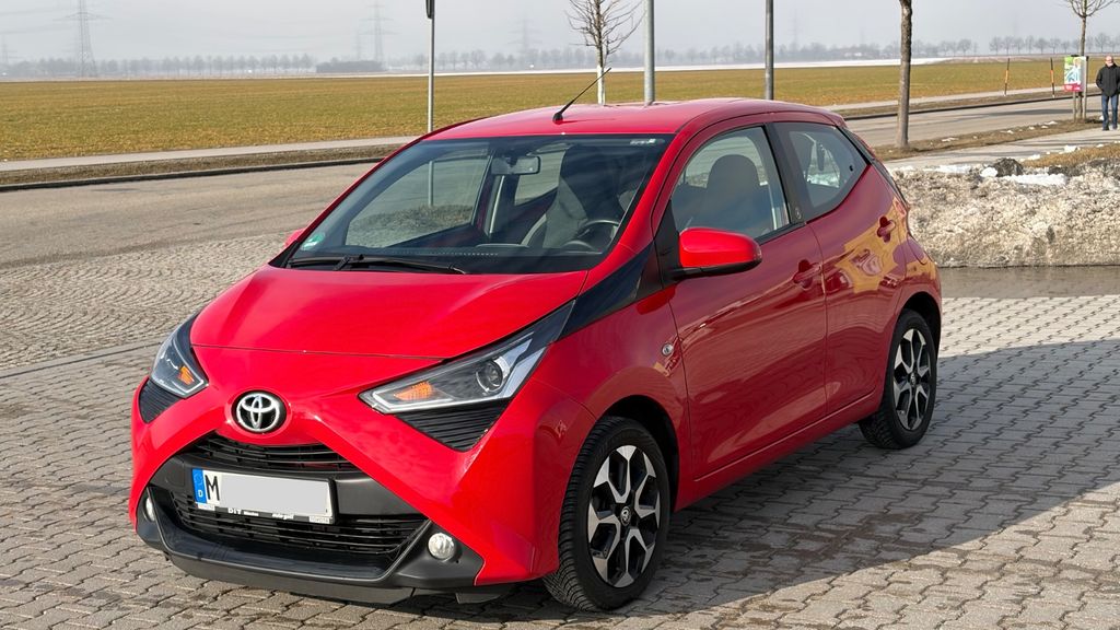 Toyota Aygo (X) 72.750 km 11.590 &euro; Haar 85540