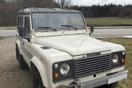 Land Rover Defender 218.000 km 31.000 &euro; Planegg 82152