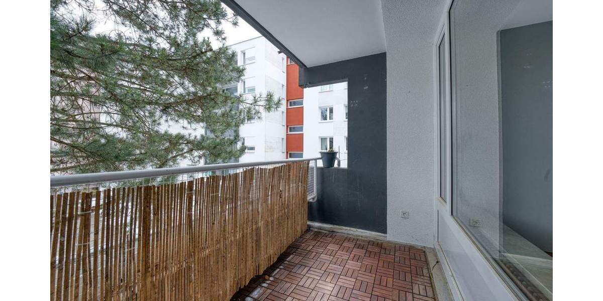 Familienfreundliche 3-Zimmer-Wohnung, Innenhoflage & TG-Stellplatz - modernisiert & sofort verfügbar 3 zimmer