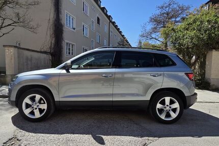 Skoda Karoq 59.700 km 21.300 &euro; München 81547