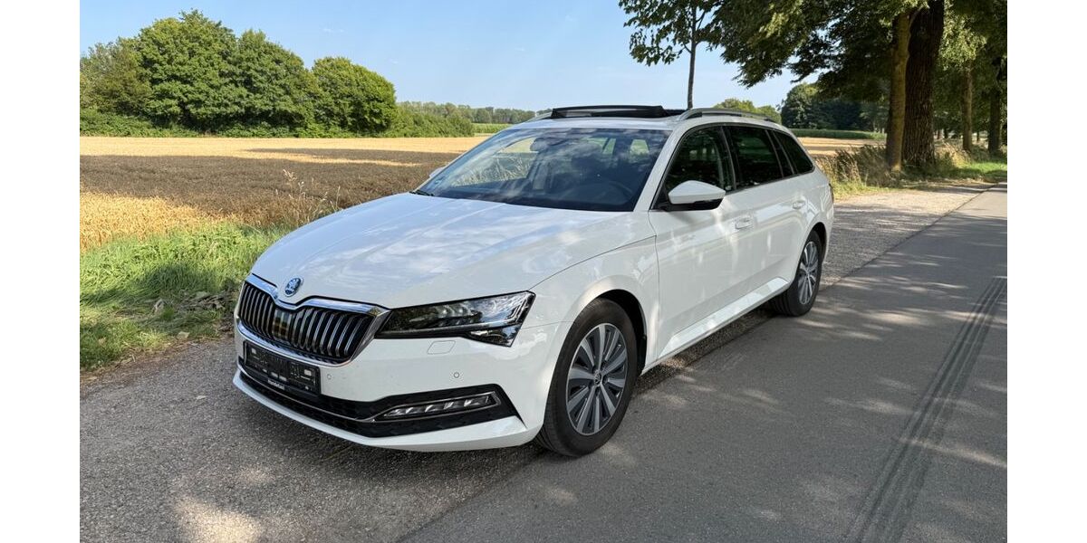 Skoda Superb 83.000 km 27.000 &euro; Ismaning 85737