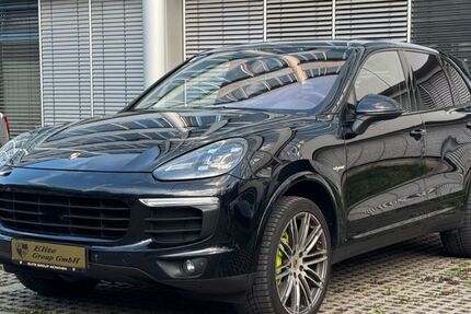 Porsche Cayenne 323.300 km 18.800 &euro; München 81547