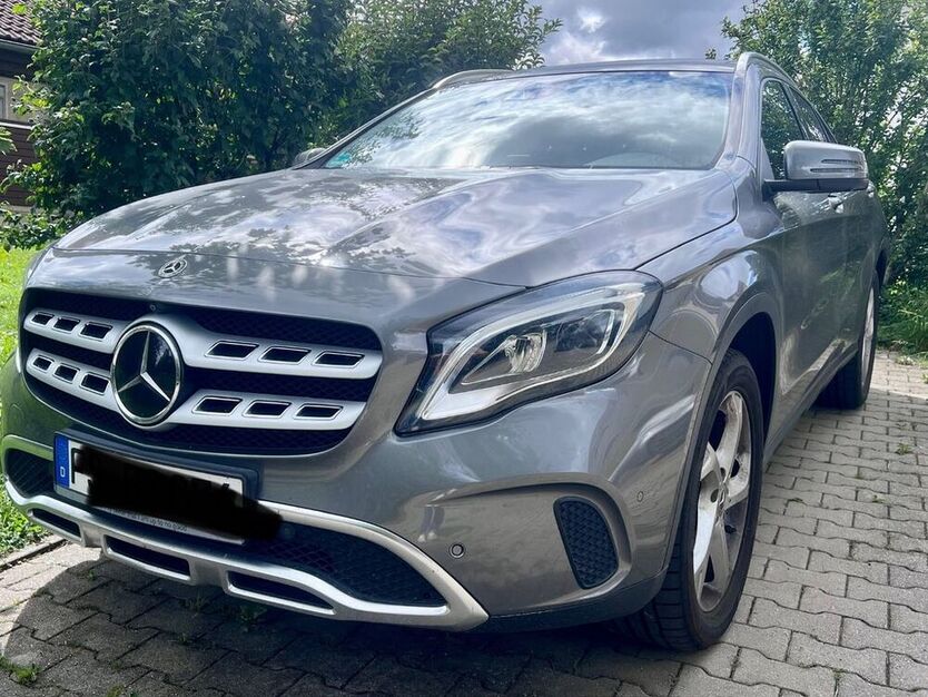 GLA 220