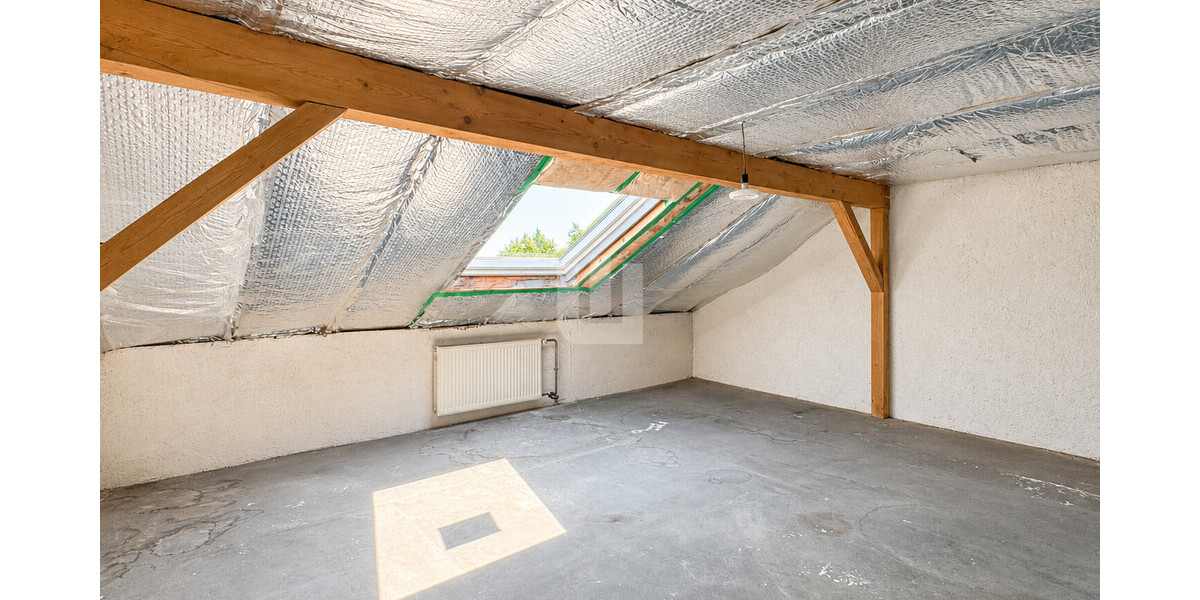 WINDISCH - Familienfreundliches Reihenhaus mit viel Potenzial in ruhiger Zentrumslage - bezugsfrei! - Reihenmittelhaus Puchheim | Angebot:27318415