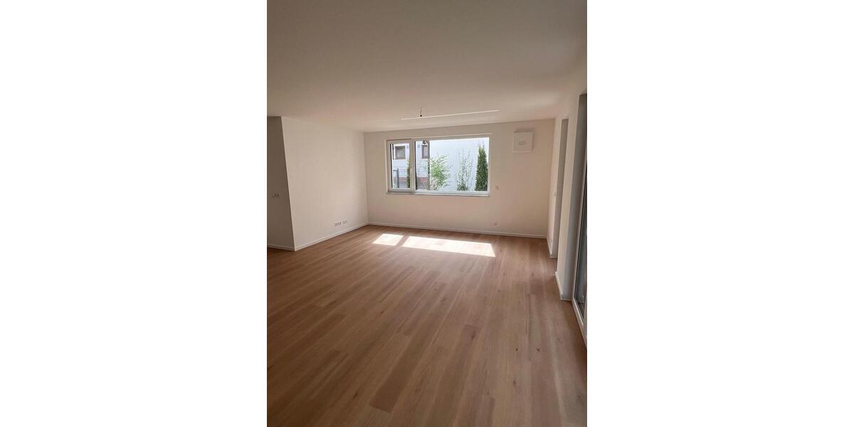 Terrassenwohnung Germering - 3 Zimmer, 98 m&sup2;, 2.095&euro; | Angebot:26534791