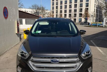 Ford Kuga 44.210 km 15.000 &euro; München 80634