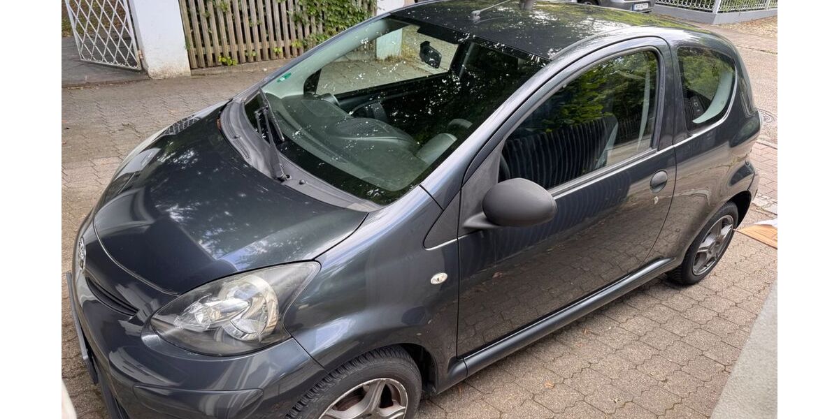 Toyota Aygo (X) 72.542 km 4.500 &euro; Krailling 82152
