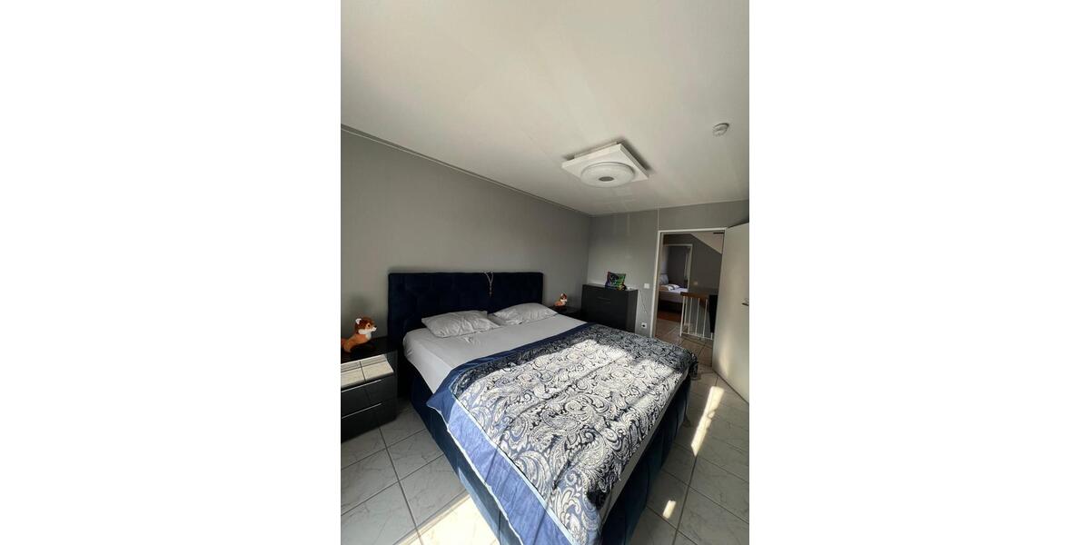 Doppelhaushälfte Weichs - 6 Zimmer, 160 m&sup2;, 2.800&euro; | Angebot:25841108
