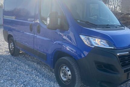 Opel Movano 179.847 km 10.990 &euro; München 81379