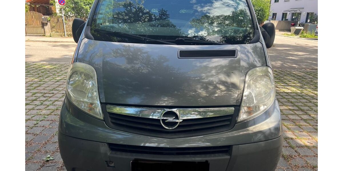 Opel Vivaro 286.000 km 5.200 &euro; München 85586