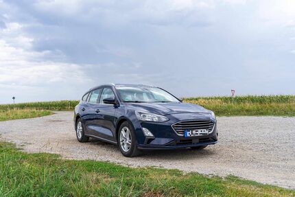 Ford Focus 73.500 km 12.990 &euro; München 81249