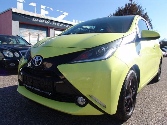 Aygo (X)