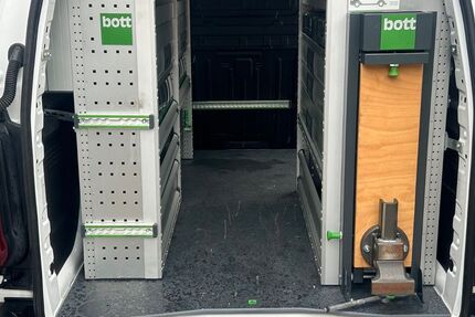 Peugeot Partner 71.020 km 14.790 &euro; München 81825