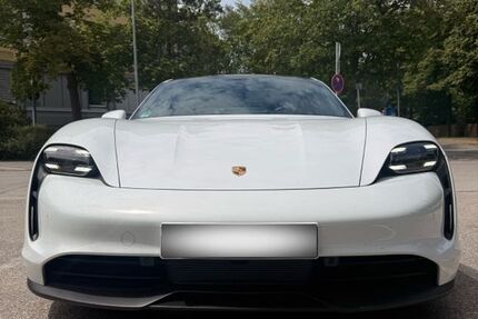 Porsche Taycan 30.152 km 57.900 &euro; Pullach 82049