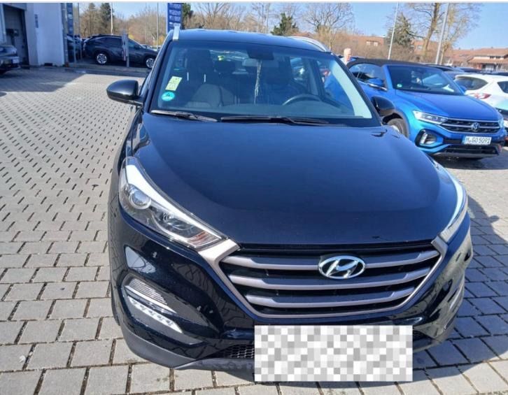 Hyundai TUCSON 127.450 km 11.900 &euro; München 81248