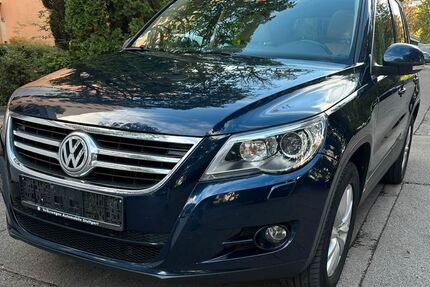 VW Tiguan 132.653 km 9.300 &euro; München 81737