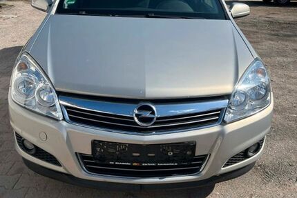 Opel Astra 191.000 km 800 &euro; München 81735