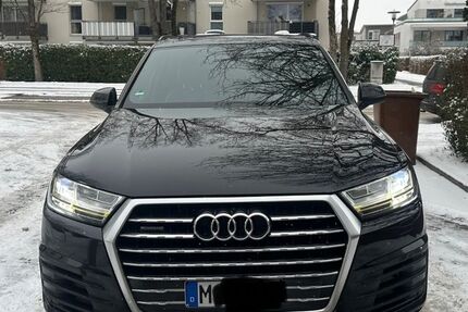 Audi Q7 272.000 km 25.500 &euro; Munchen 85748