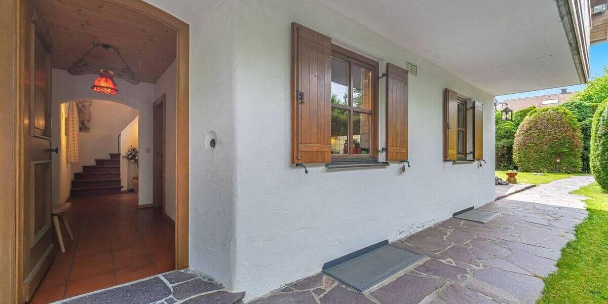 Einfamilienhaus Straßlach-Dingharting / Großdingharting Großdingharting - 6 Zimmer, 247 m&sup2;, 1.790.000&euro; | Angebot:25666542