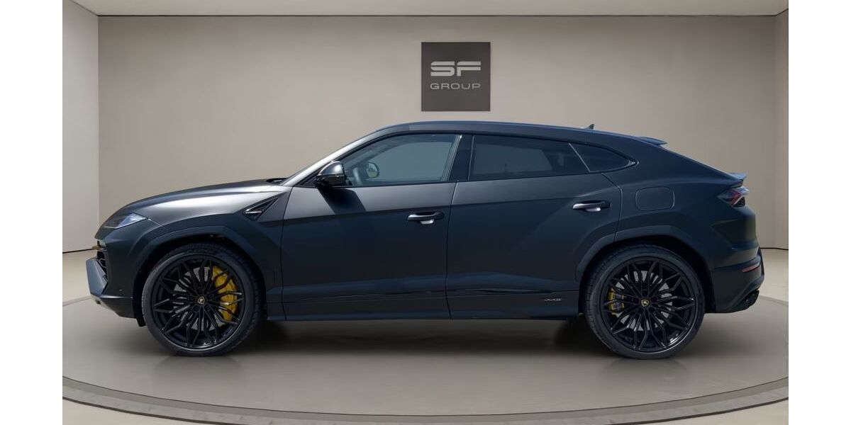 Lamborghini Urus 9.500 km 305.000 &euro; Unterföhring bei München 85774