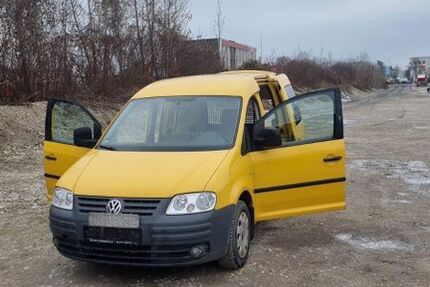 VW Caddy 160.000 km 2.450 € München 80687