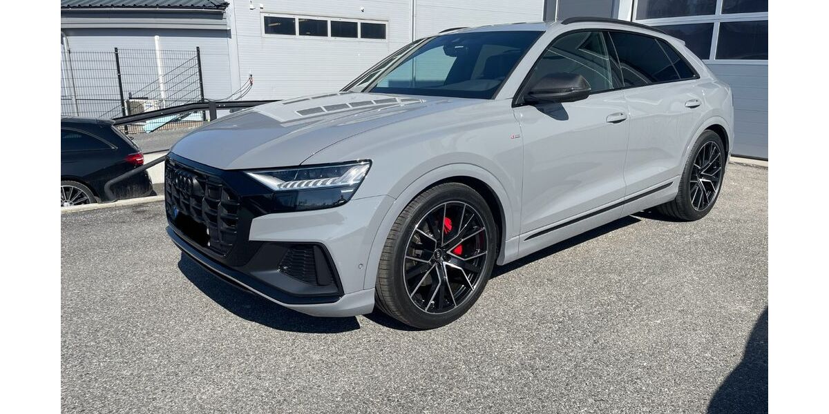 Audi Q8 11.000 km 79.950 &euro; München 80805