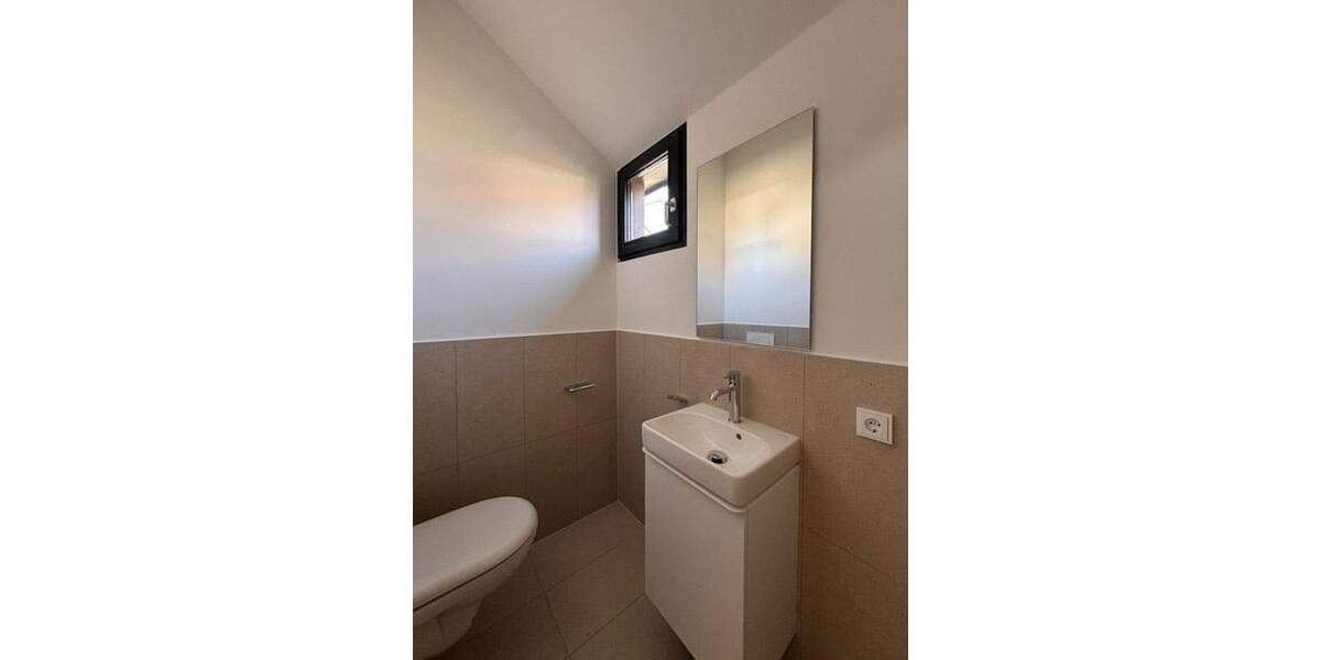 Doppelhaushälfte Krailling - 7 Zimmer, 140 m&sup2;, 2.730&euro; | Angebot:25568316