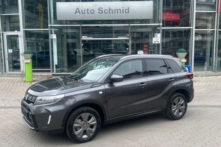 Suzuki Vitara 4.500 km 22.990 &euro; München 81241