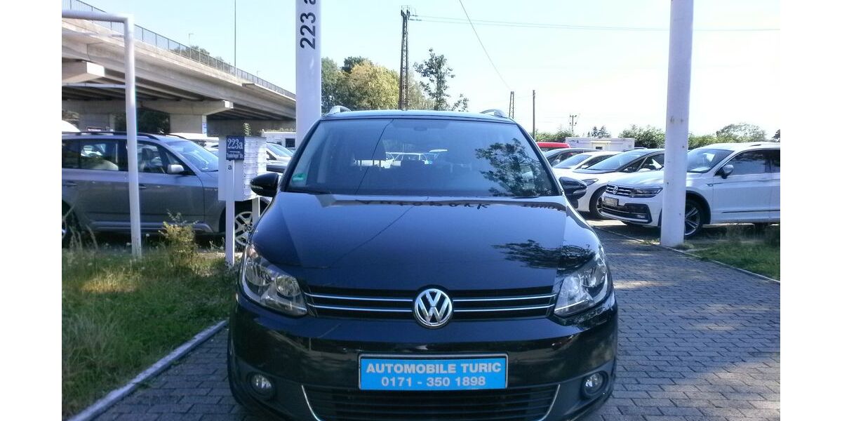VW Touran 124.000 km 8.500 &euro; München OT Trudering-Riem 81825