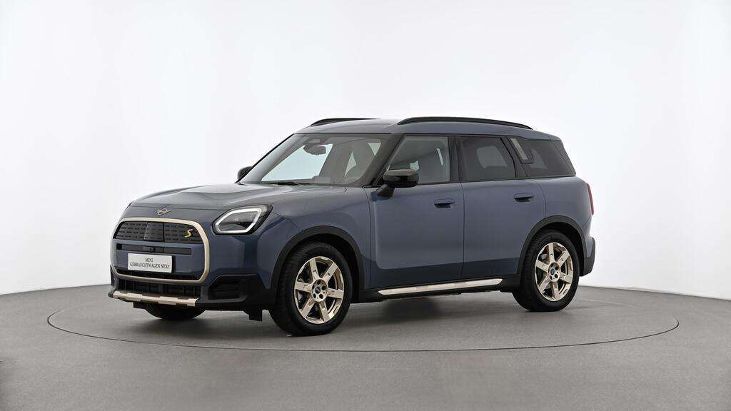 Mini Countryman SE All4 35.346 km 39.514 &euro; München 80788