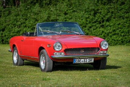 Fiat 124 Spider
