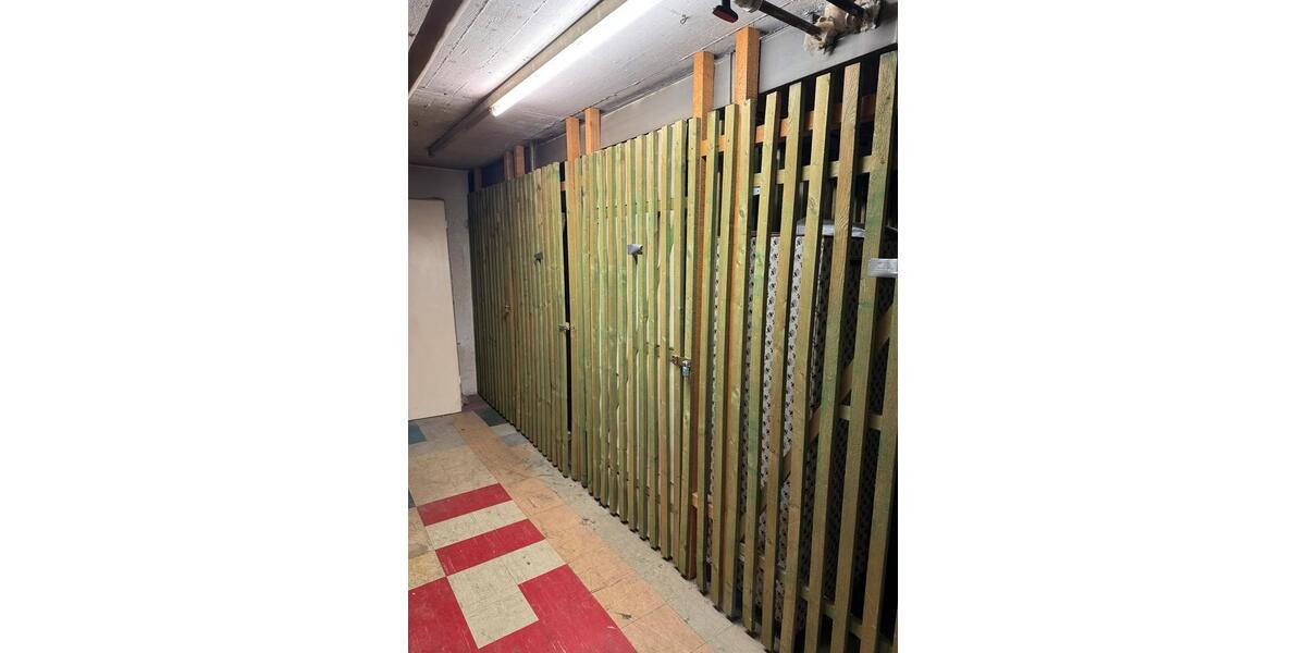 Einige Kellerabteile zu vermieten 1 zimmer