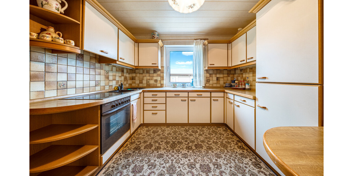 • REIHENHAUS MIT GESTALTUNGSPOTENZIAL • 5 zimmer