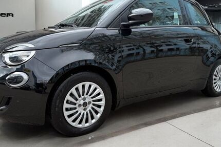 Fiat 500e 18.111 km 16.999 &euro; München 80636