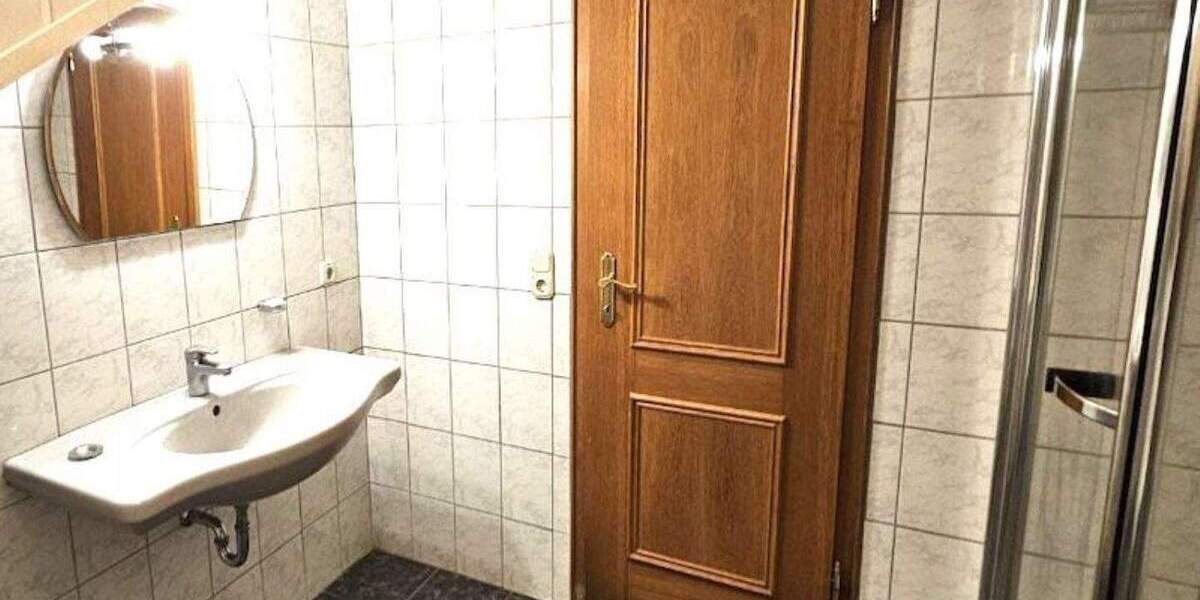 SOFORT freie und charmante 3 Zimmer 76 qm Wohnung mit Garage 3 zimmer