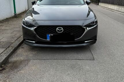 Mazda 3 95.000 km 19.200 &euro; Karlsfeld 85757