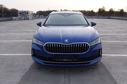 Skoda Superb 2.500 km 53.960 € München 80686