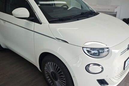 Fiat 500e 12.500 km 15.990 &euro; Fürstenfeldbruck 82256