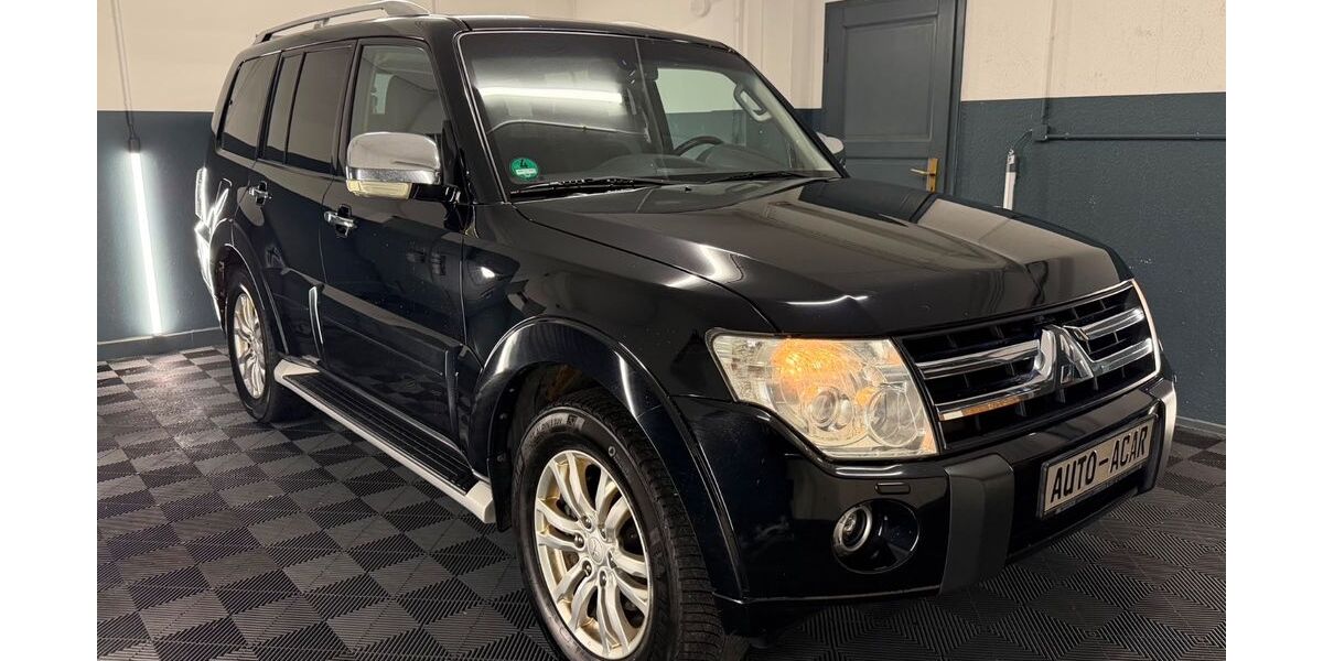 Mitsubishi Pajero 339.558 km 9.990 &euro; München 81243