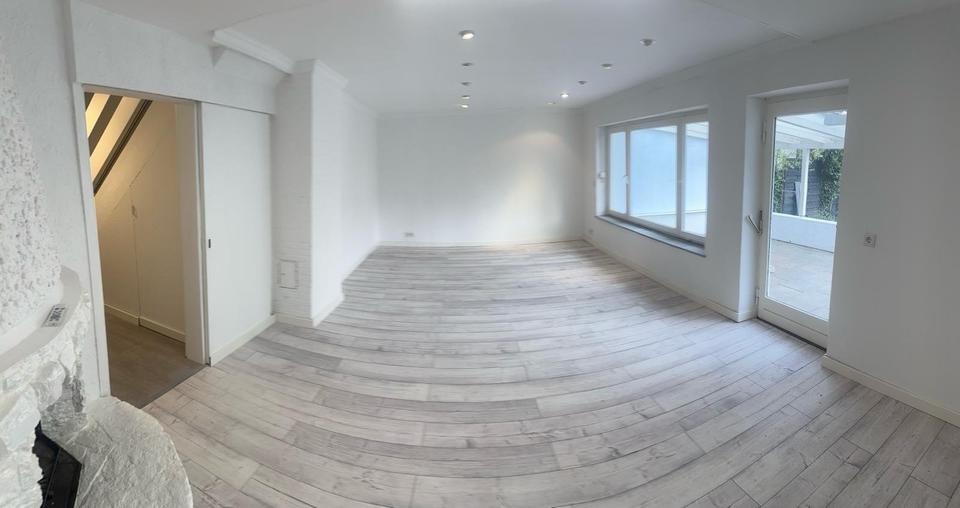 Reihenmittelhaus ab sofort frei , Energieausweis C, Garten 4 zimmer