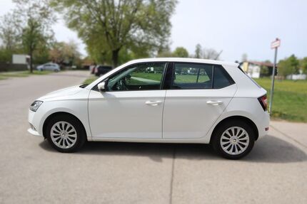 Skoda Fabia 194.784 km 7.900 &euro; Deisenhofen 82041
