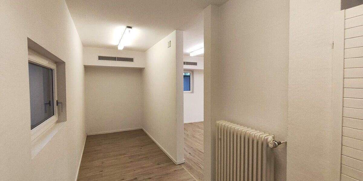 Toplage, stark renovierungsbedürftig 4 zimmer