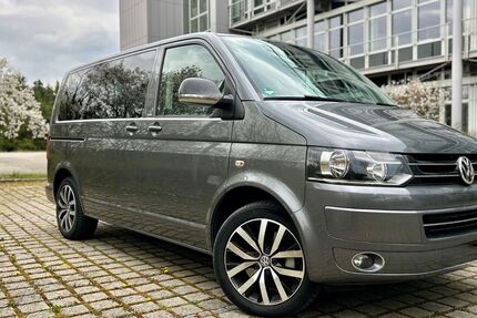 VW T5 Multivan 199.999 km 18.200 &euro; Polling 82398