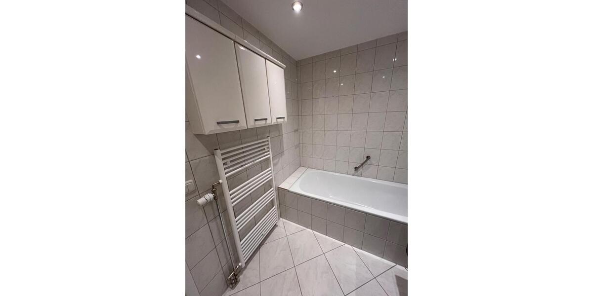 freie, renovierte, ruhige und elegante 2,5-Zimmer Whg.(Innenhof) 2.5 zimmer