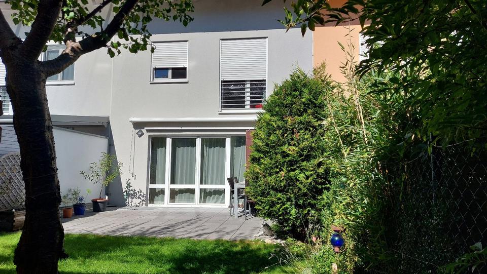 Reihenhaus Holzkirchen - 5 Zimmer, 137 m&sup2;, 1.150.000&euro; | Angebot:25543394