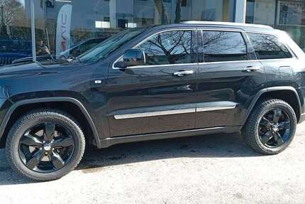 Jeep Grand Cherokee 171.234 km 16.799 &euro; Gröbenzell 82194