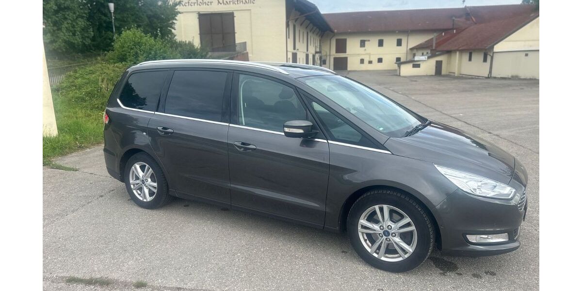 Ford Galaxy 98.000 km 16.000 € Haar 85540