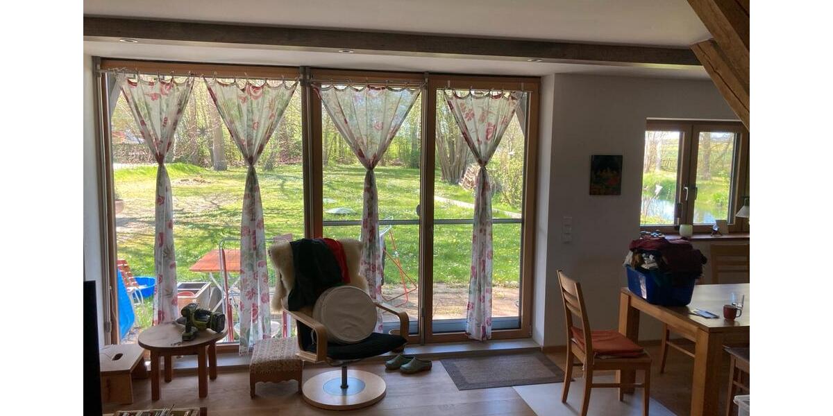 Erdgeschoßwohnung Erdweg - 4 Zimmer, 94 m&sup2;, 1.300&euro; | Angebot:26322539