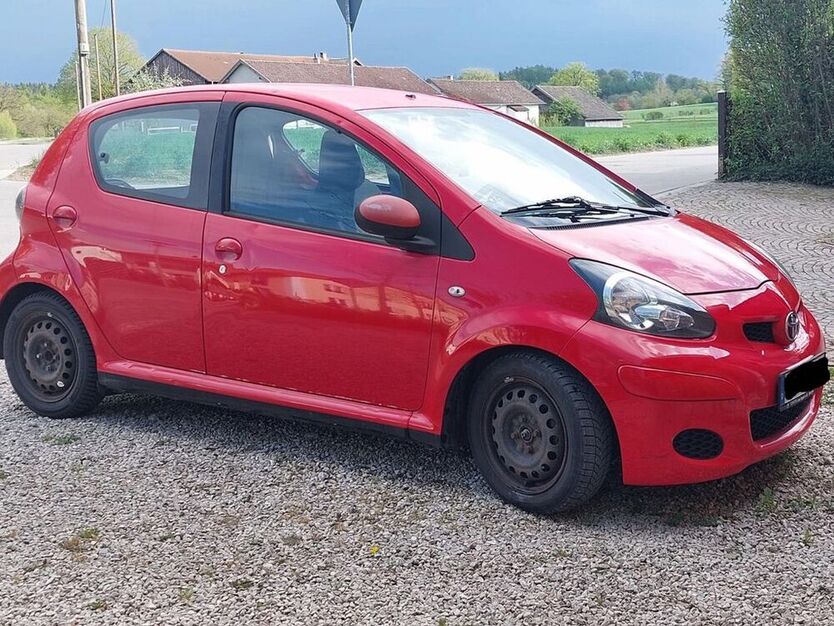 Aygo (X)